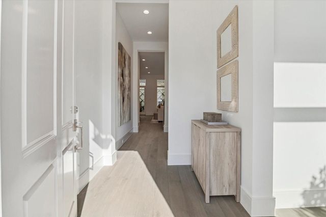 19 Wentworth Gate Path, Houston, TX 77027