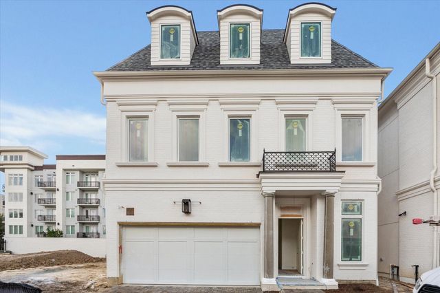 19 Wentworth Gate Path, Houston, TX 77027