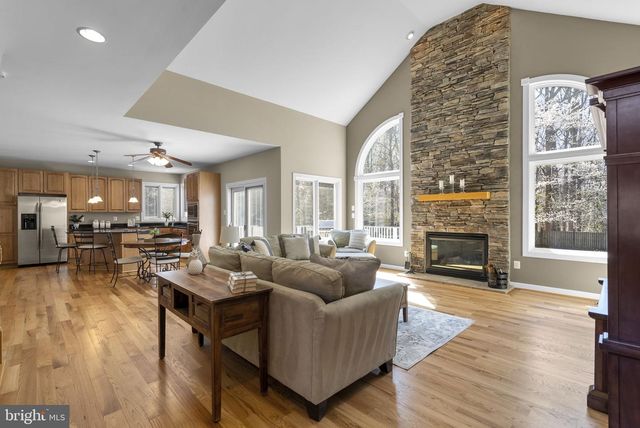 10421 WINDSOR VIEW DR, Potomac, MD 20854