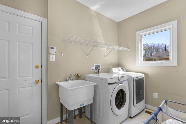 10421 WINDSOR VIEW DR, Potomac, MD 20854