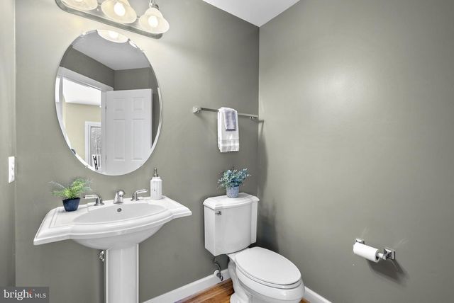 10421 WINDSOR VIEW DR, Potomac, MD 20854