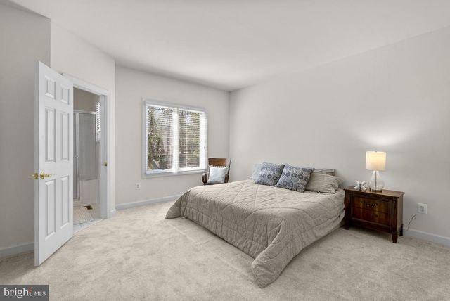 10421 WINDSOR VIEW DR, Potomac, MD 20854