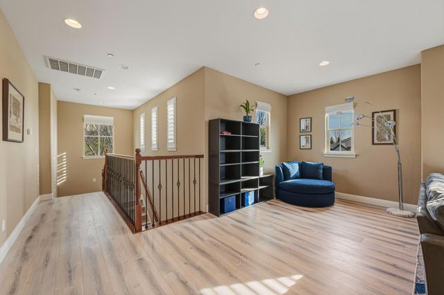 235 Almond Ridge Ct, El Dorado Hills, CA 95762