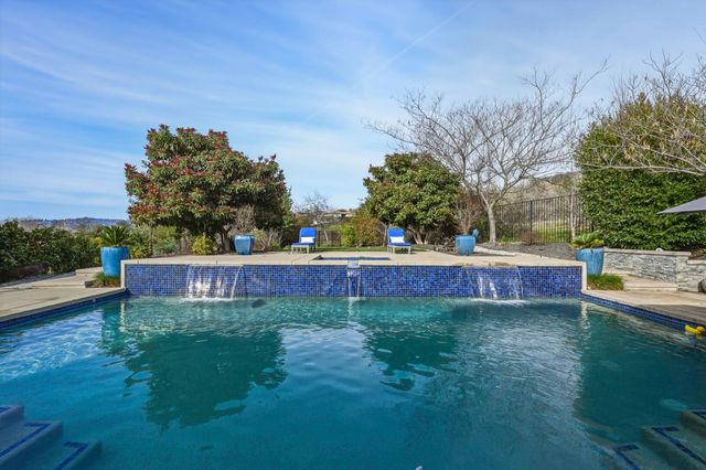 235 Almond Ridge Ct, El Dorado Hills, CA 95762
