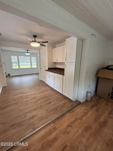 392 N Main Street, Brunson, SC 29911