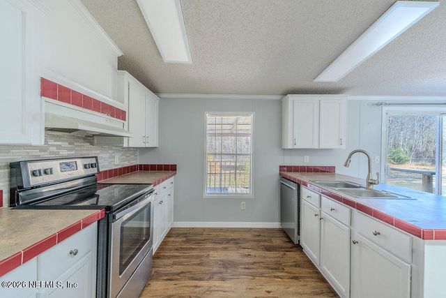 541462 LEM TURNER Road, Callahan, FL 32011