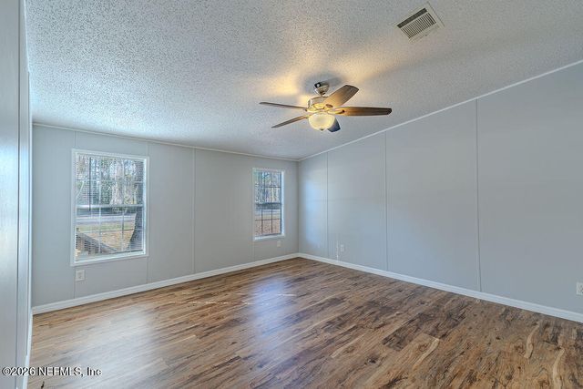 541462 LEM TURNER Road, Callahan, FL 32011