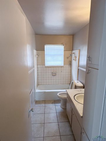 2211 Randolph, Marshall, TX 75672