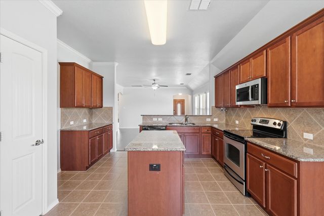 9024 Stewart Street, Cross Roads, TX 76227