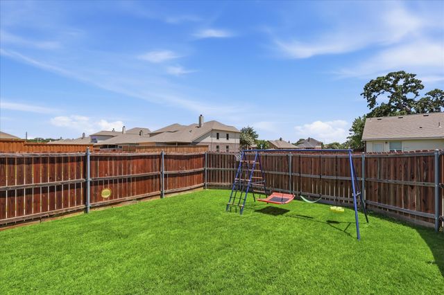 9024 Stewart Street, Cross Roads, TX 76227