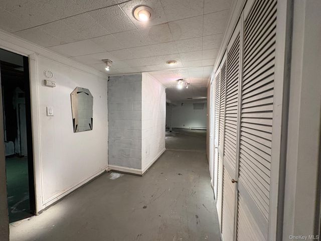 5 Leland Drive, Westhampton, NY 11977