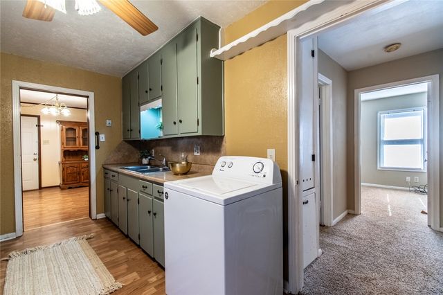 1210 Bernice Dr, Corpus Christi, TX 78412