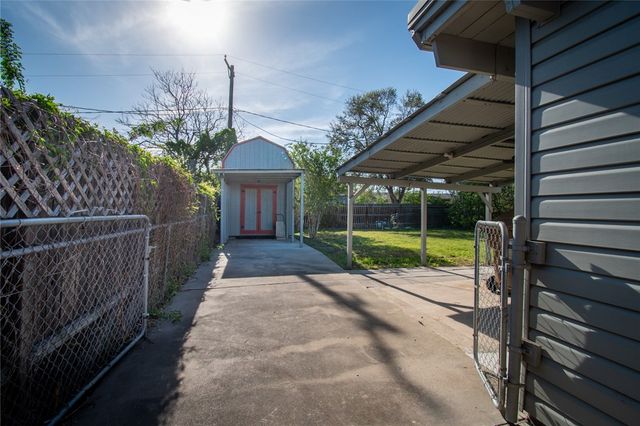 1210 Bernice Dr, Corpus Christi, TX 78412