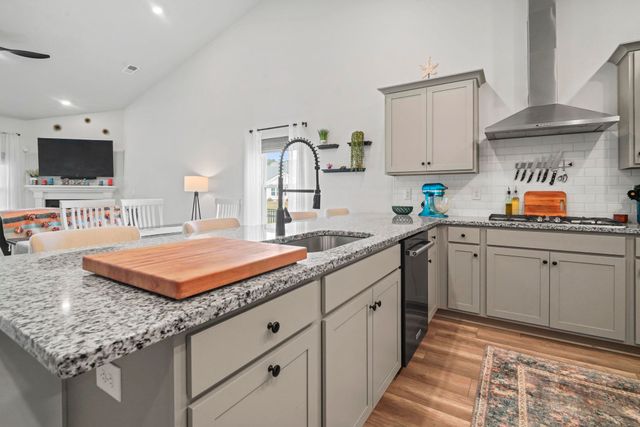 5872 Whitebark Dr., Myrtle Beach, SC 29577