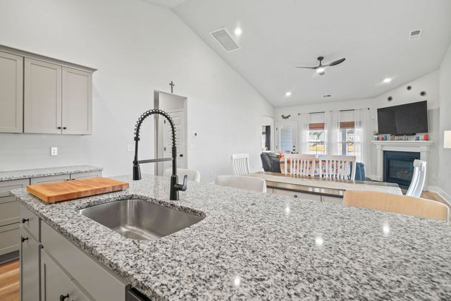 5872 Whitebark Dr., Myrtle Beach, SC 29577