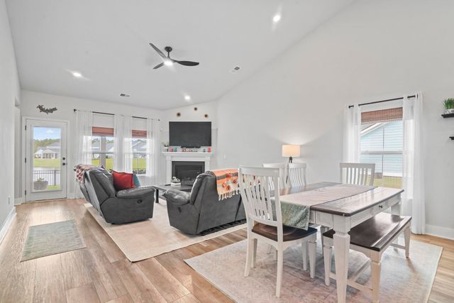 5872 Whitebark Dr., Myrtle Beach, SC 29577