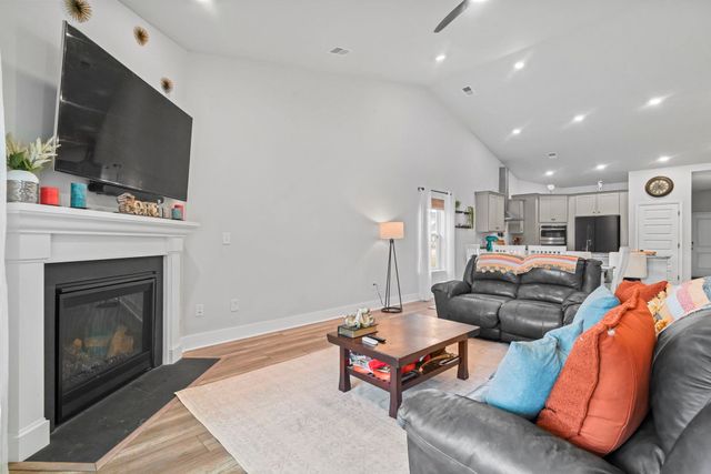 5872 Whitebark Dr., Myrtle Beach, SC 29577