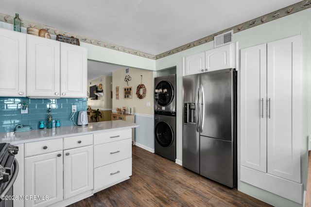 60 Westgate Place, Manchester, NJ 08759