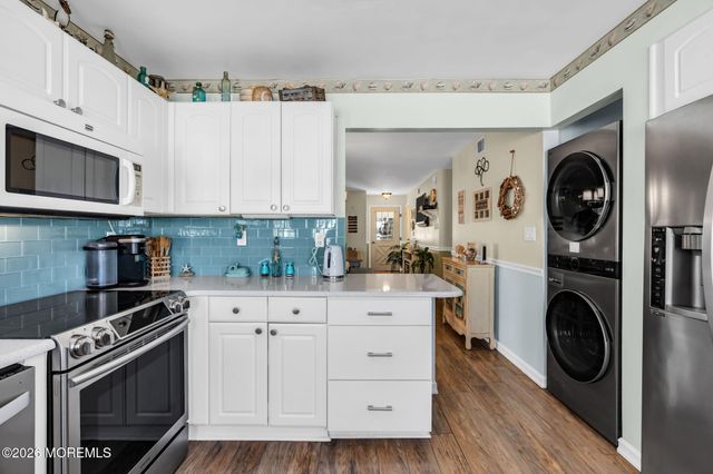 60 Westgate Place, Manchester, NJ 08759