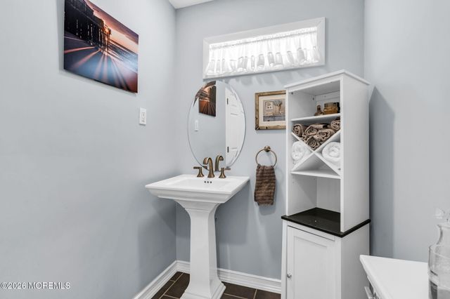 60 Westgate Place, Manchester, NJ 08759