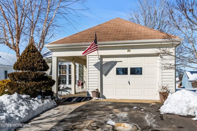 60 Westgate Place, Manchester, NJ 08759