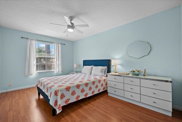 10233 Allamanda Circle, Palm Beach Gardens, FL 33410