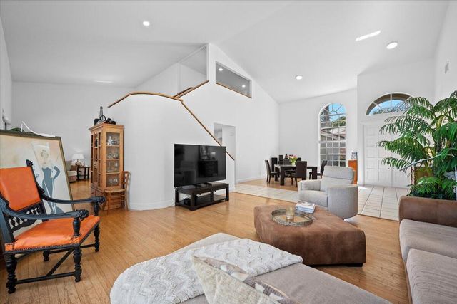 10233 Allamanda Circle, Palm Beach Gardens, FL 33410