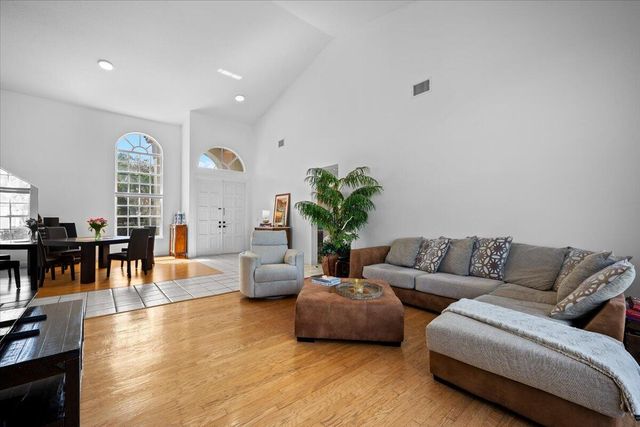 10233 Allamanda Circle, Palm Beach Gardens, FL 33410