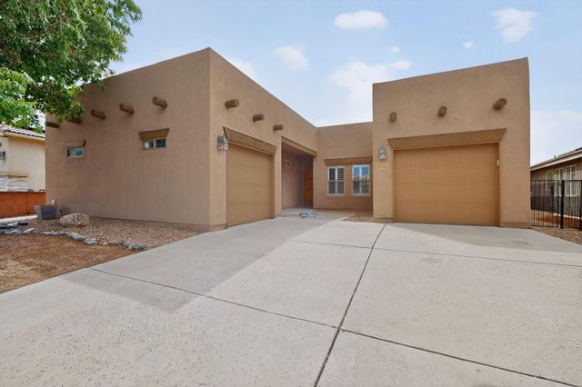 910 Mountain Phlox Way, Bernalillo, NM 87004