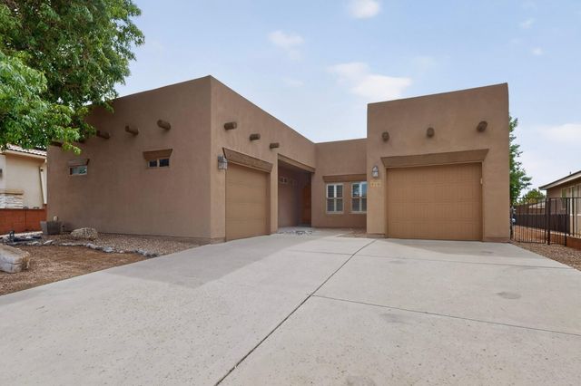 910 Mountain Phlox Way, Bernalillo, NM 87004