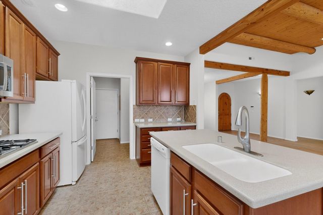 910 Mountain Phlox Way, Bernalillo, NM 87004