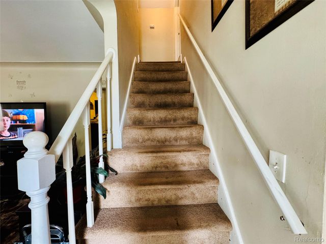 7003 Rivard Avenue, Warren, MI 48091