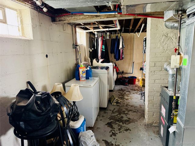 7003 Rivard Avenue, Warren, MI 48091