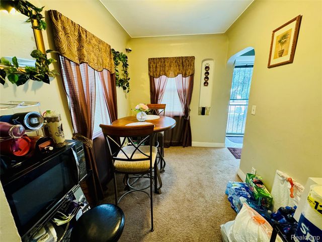 7003 Rivard Avenue, Warren, MI 48091