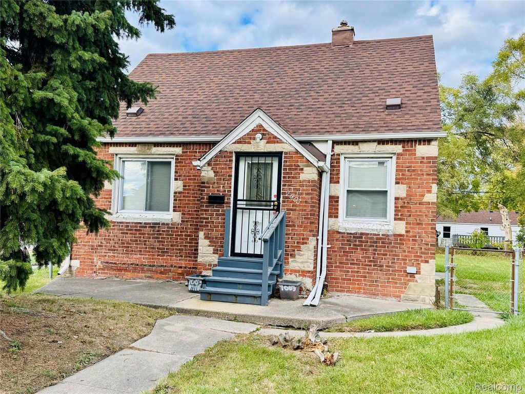 7003 Rivard Avenue, Warren, MI 48091