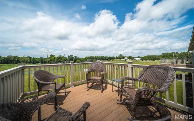 903 Q Avenue, St Clair, MO 63077