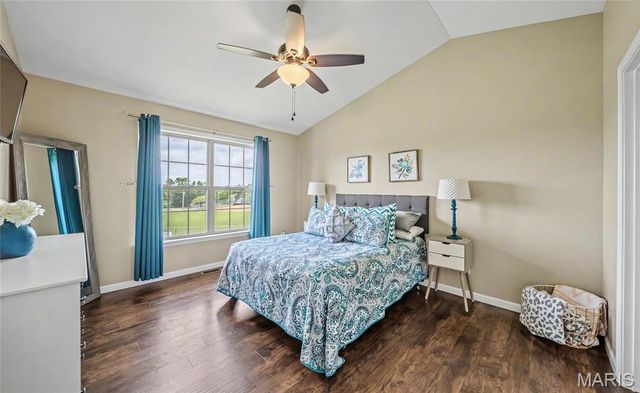 903 Q Avenue, St Clair, MO 63077