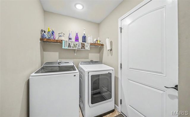 903 Q Avenue, St Clair, MO 63077