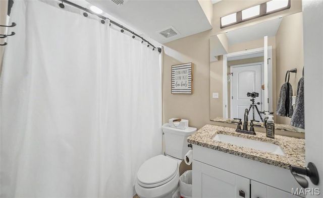 903 Q Avenue, St Clair, MO 63077