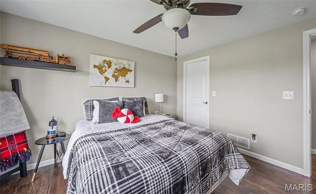 903 Q Avenue, St Clair, MO 63077
