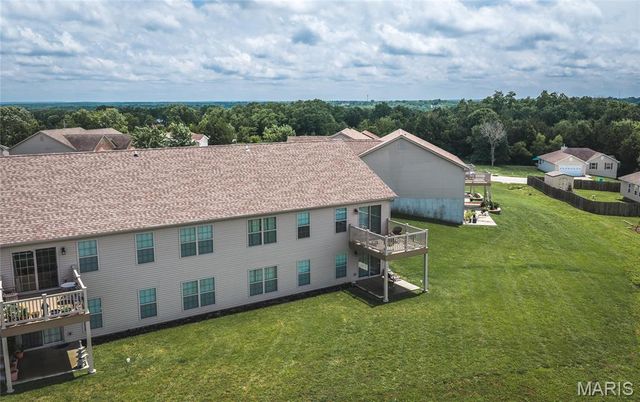 903 Q Avenue, St Clair, MO 63077