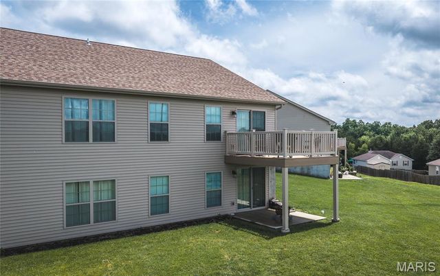 903 Q Avenue, St Clair, MO 63077