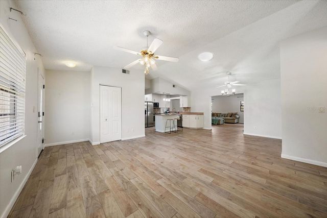 4286 TARPON DRIVE SE, St Petersburg, FL 33705