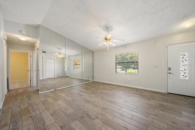 4286 TARPON DRIVE SE, St Petersburg, FL 33705