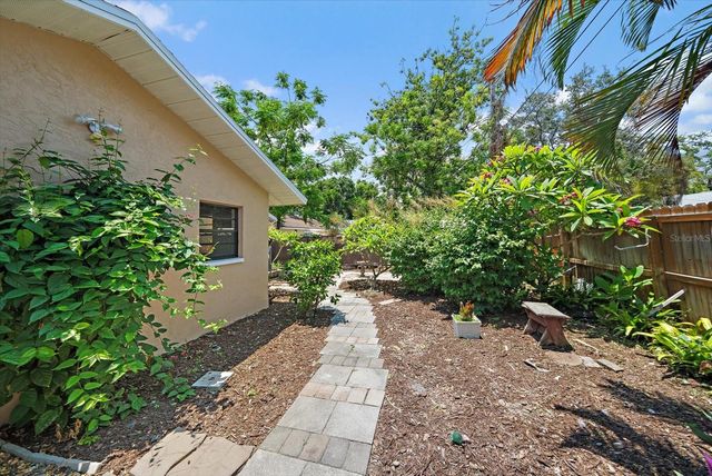 4286 TARPON DRIVE SE, St Petersburg, FL 33705