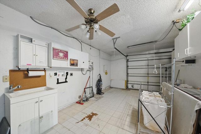 4286 TARPON DRIVE SE, St Petersburg, FL 33705