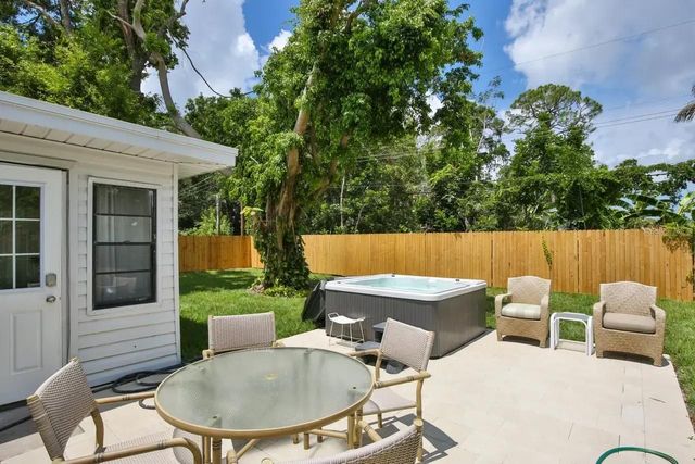 5622 S LOCKWOOD RIDGE ROAD, Sarasota, FL 34231