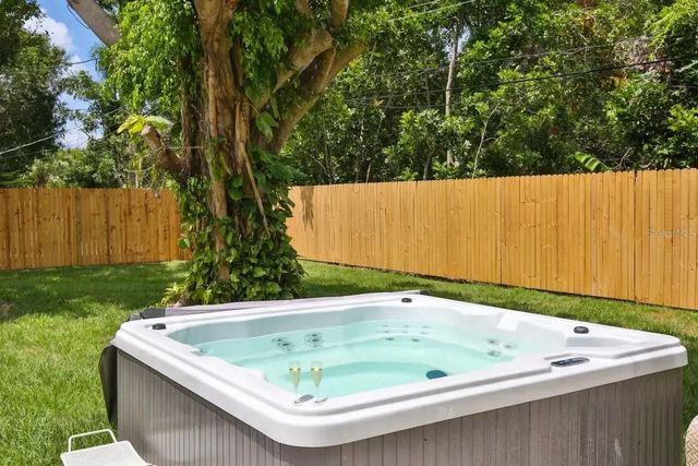 5622 S LOCKWOOD RIDGE ROAD, Sarasota, FL 34231