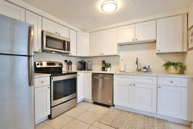 5622 S LOCKWOOD RIDGE ROAD, Sarasota, FL 34231