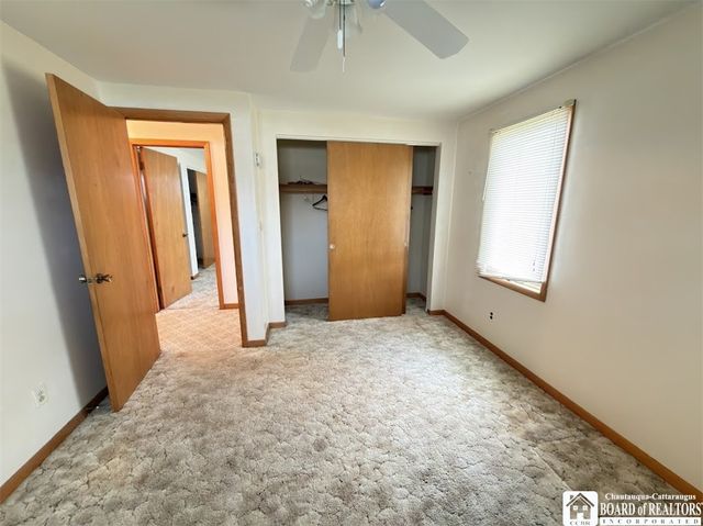 104 Bradwood Road, West Seneca, NY 14224